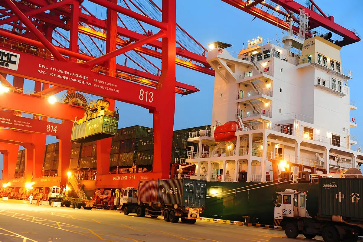 Professional international logistics and transportation services